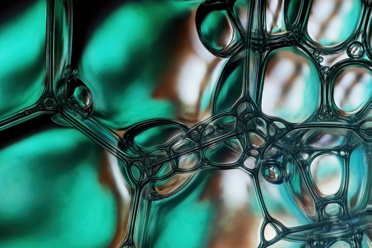 三聚催化劑tap在聚氨酯硬泡中的應(yīng)用,旨在促進(jìn)異氰酸酯三聚反應(yīng),提高耐燃性能。